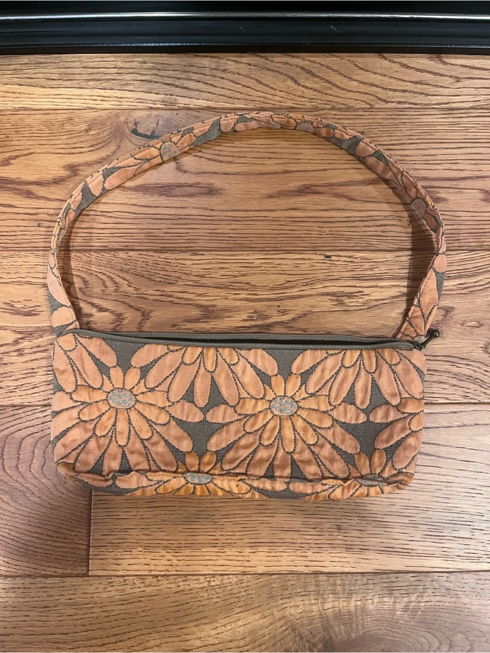 Maruca Orange Daisy Shoulder Bag
